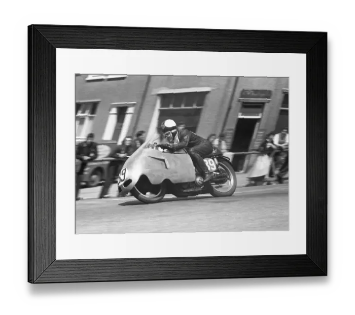 Framed Print : Geoff Tanner (Norton) 1957 Senior TT Framed Print : Geoff Tanner (Norton) 1957 Senior TT