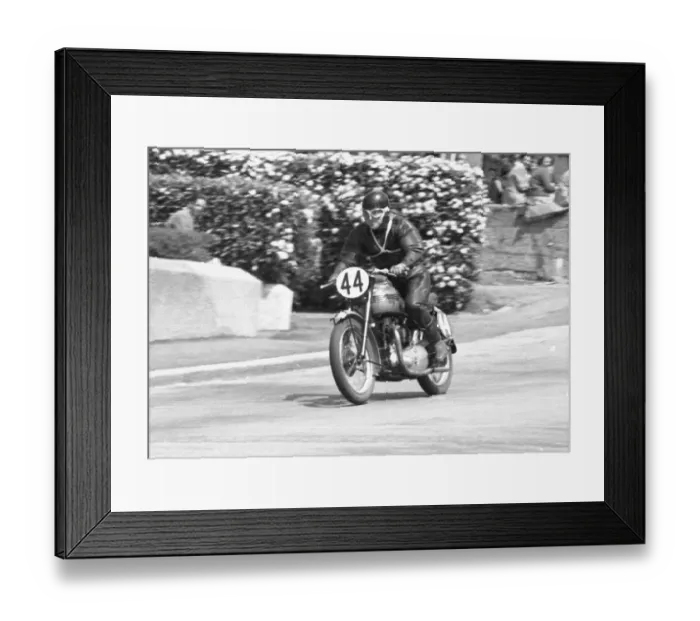 Framed Print : Ds Cholerton (Triumph) 1953 Senior Clubman TT Framed Print : Ds Cholerton (Triumph) 1953 Senior Clubman TT