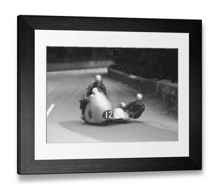 Framed Print : Reg Cheney & J Gibbins (Norton) 1960 Sidecar TT Framed Print : Reg Cheney & J Gibbins (Norton) 1960 Sidecar TT