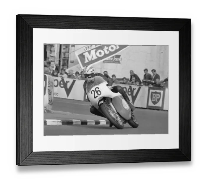 Framed Print : Ron Chandler (Matchless) 1966 Senior TT Framed Print : Ron Chandler (Matchless) 1966 Senior TT