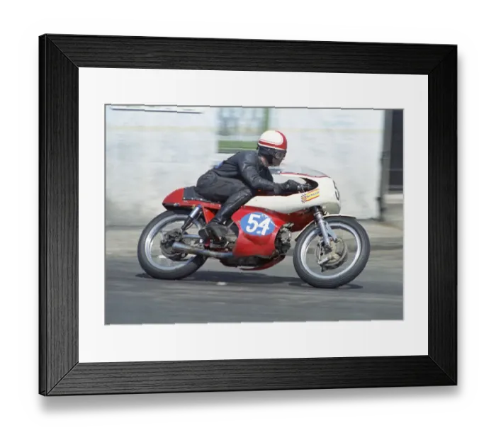 Framed Print : Mick Chatterton (Aermacchi) 1969 Junior TT Framed Print : Mick Chatterton (Aermacchi) 1969 Junior TT