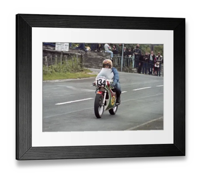 Framed Print : Chris Harris (Cowles Yamaha) 1982 Southern 100 Framed Print : Chris Harris (Cowles Yamaha) 1982 Southern 100