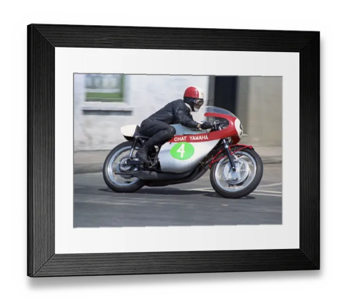 Framed Print : Mick Chatterton (Chat Yamaha) 1969 Lightweight TT Framed Print : Mick Chatterton (Chat Yamaha) 1969 Lightweight TT