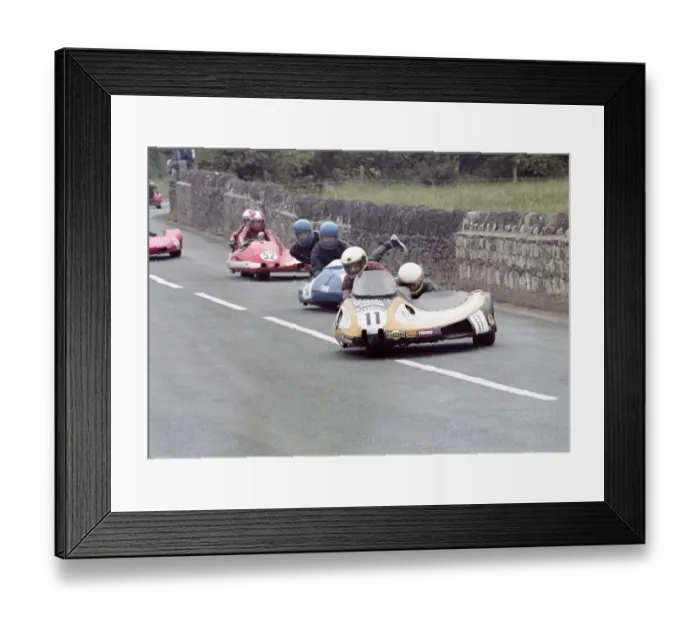 Framed Print : Graham Hilditch & Tony Dalton (Yamaha) 1982 Southern 100 Framed Print : Graham Hilditch & Tony Dalton (Yamaha) 1982 Southern 100