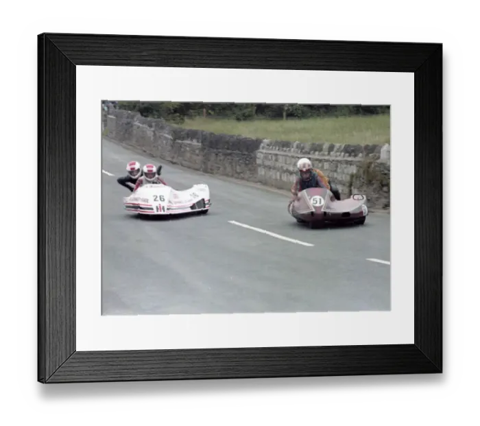 Framed Print : Steve Webster & Tony Hewitt (Yamaha) and James Killough & Framed Print : Steve Webster & Tony Hewitt (Yamaha) and James Killough &