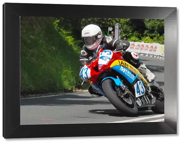 Dean Harrison (Yamaha) 2011 Supersport TT