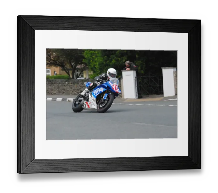 Framed Print : Dean Harrison (Yamaha) 2011 Superstock TT Framed Print : Dean Harrison (Yamaha) 2011 Superstock TT