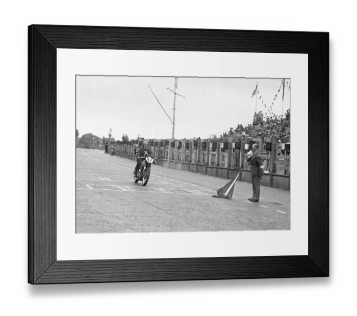 Framed Print : Tommy Cookson (Norton) 1950 Junior Clubman TT Framed Print : Tommy Cookson (Norton) 1950 Junior Clubman TT