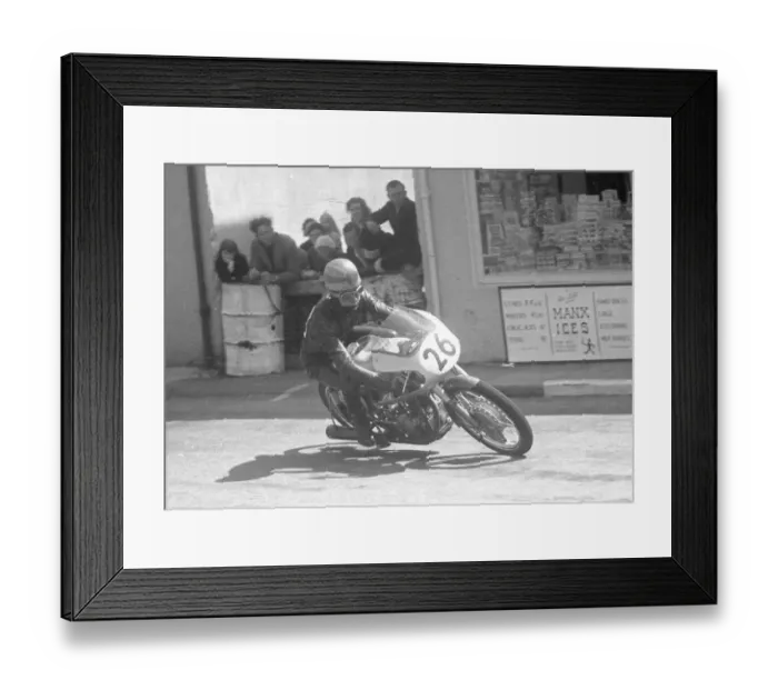 Framed Print : Dave Chadwick Uducati) 1958 Ultra Lightweight TT Framed Print : Dave Chadwick Uducati) 1958 Ultra Lightweight TT