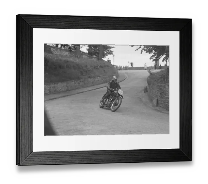 Framed Print : J H Cooper (Velocette) 1950 Junior Clubman TT Framed Print : J H Cooper (Velocette) 1950 Junior Clubman TT