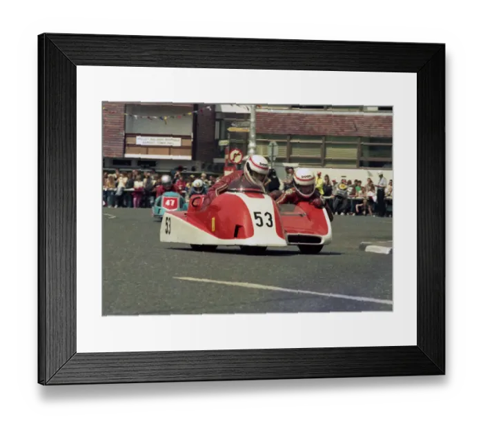 Framed Print : Robert Corkill & Paul Magee (Ireson Yamaha) 1986 Sidecar TT Framed Print : Robert Corkill & Paul Magee (Ireson Yamaha) 1986 Sidecar TT