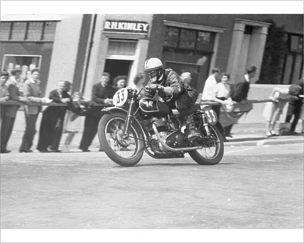 Johnny Cox (Matchless) 1951 Senior Clubman TT