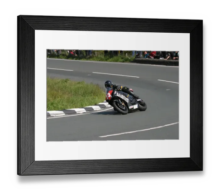 Framed Print : Dean Silvester (Suzuki) 2005 Superstock TT Framed Print : Dean Silvester (Suzuki) 2005 Superstock TT