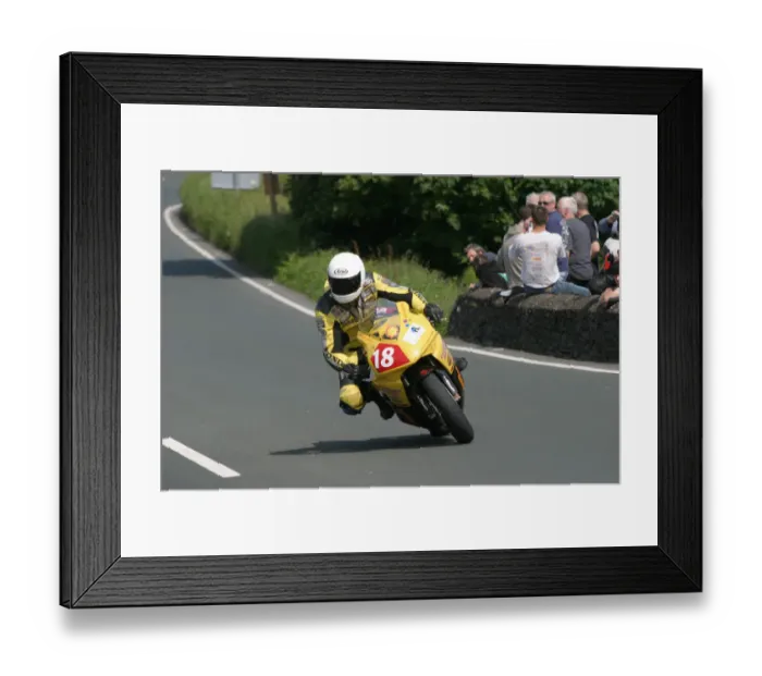Framed Print : Ian Hutchinson (Honda) 2005 Superstock TT Framed Print : Ian Hutchinson (Honda) 2005 Superstock TT