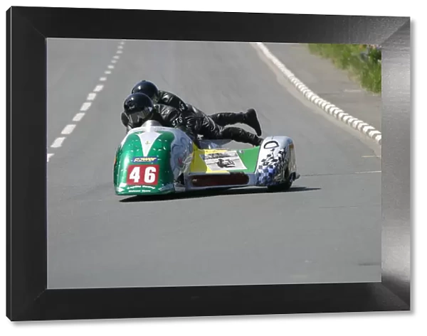 Peter Farrelly & Aaron Galligan (Yamaha) 2005 Sidecar TT
