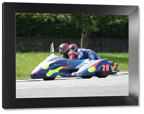 Howard Baker & Mike Killingsworth (Shelbourne Yamaha) 2005 Sidecar TT