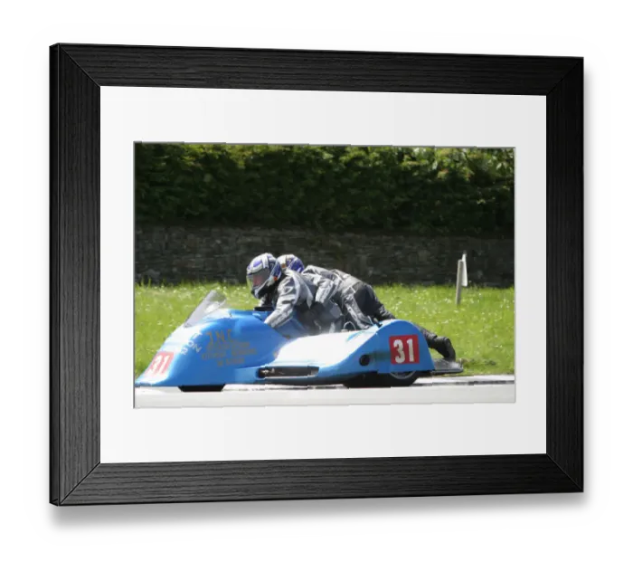 Framed Print : Neil Kelly & Jason O Connor (Ireson Honda) 2005 Sidecar TT Framed Print : Neil Kelly & Jason O Connor (Ireson Honda) 2005 Sidecar TT