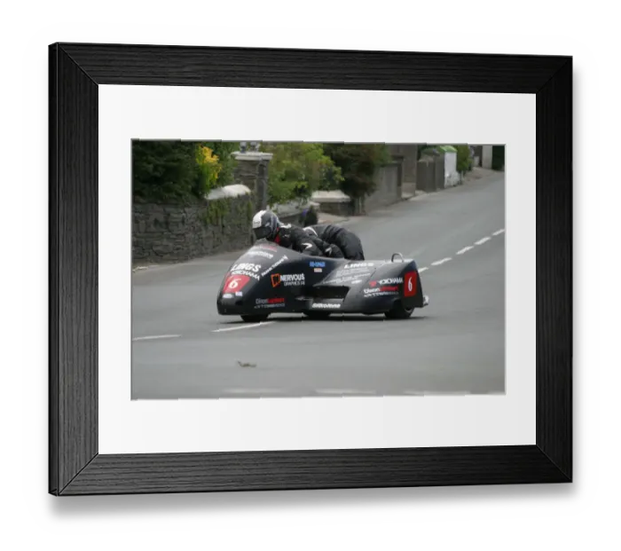Framed Print : Ben Dixon and Mark Lambert (Honda) 2005 Sidecar TT Framed Print : Ben Dixon and Mark Lambert (Honda) 2005 Sidecar TT
