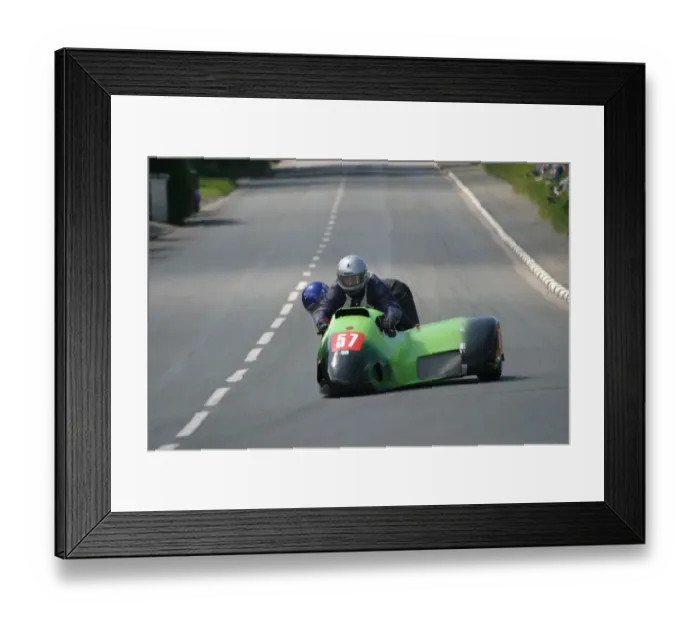 Framed Print : Claude Montagnier & Laurent Seyeux (Windle) 2005 Sidecar TT