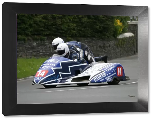 John Holden and Jamie Winn (Honda) 2005 Sidecar TT