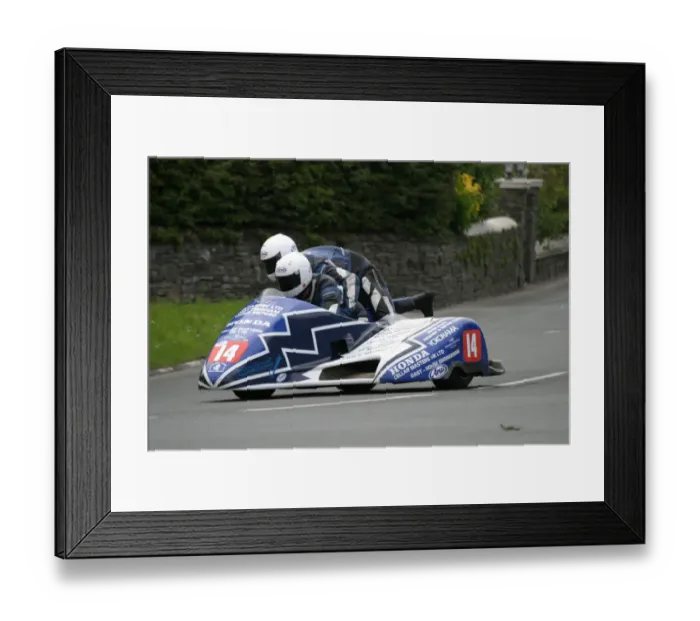 Framed Print : John Holden and Jamie Winn (Honda) 2005 Sidecar TT Framed Print : John Holden and Jamie Winn (Honda) 2005 Sidecar TT