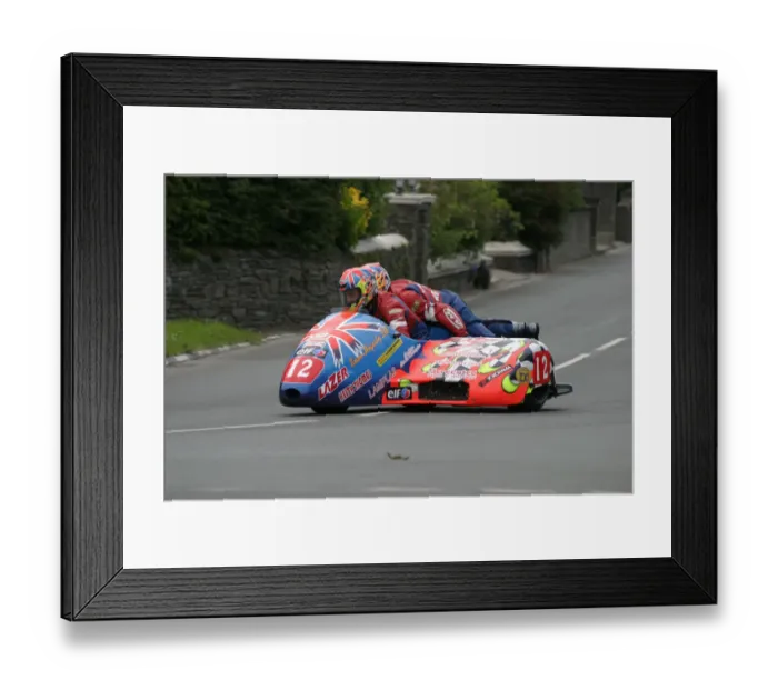 Framed Print : Tony Baker and Mark Hegerty (Baker Yamaha) 2005 Sidecar TT Framed Print : Tony Baker and Mark Hegerty (Baker Yamaha) 2005 Sidecar TT