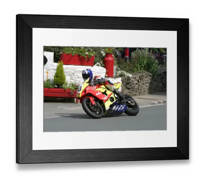 Framed Print : Philip Stewart (Suzuki) 2005 Superbike TT Framed Print : Philip Stewart (Suzuki) 2005 Superbike TT