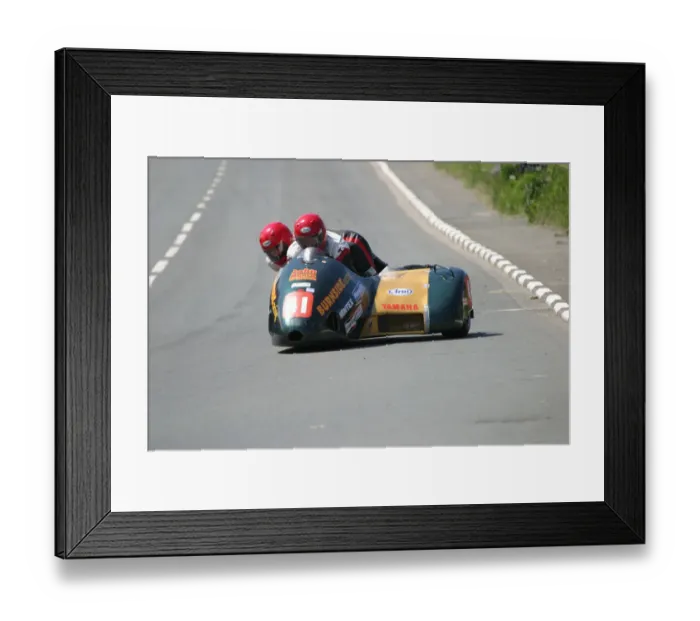 Framed Print : Hamish MacKay & Michael MacKay (Windle Yamaha) 2005 Sidecar TT Framed Print : Hamish MacKay & Michael MacKay (Windle Yamaha) 2005 Sidecar TT