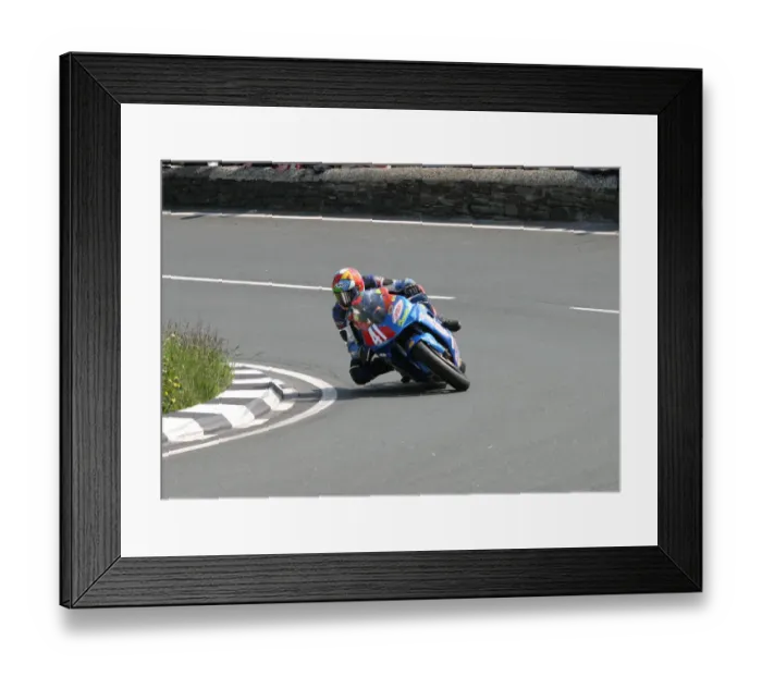 Framed Print : Gus Scott (Honda) 2005 Superstock TT Framed Print : Gus Scott (Honda) 2005 Superstock TT