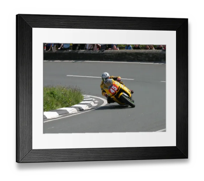 Framed Print : Paul Dobbs (Kawasaki) 2005 Superstock TT Framed Print : Paul Dobbs (Kawasaki) 2005 Superstock TT