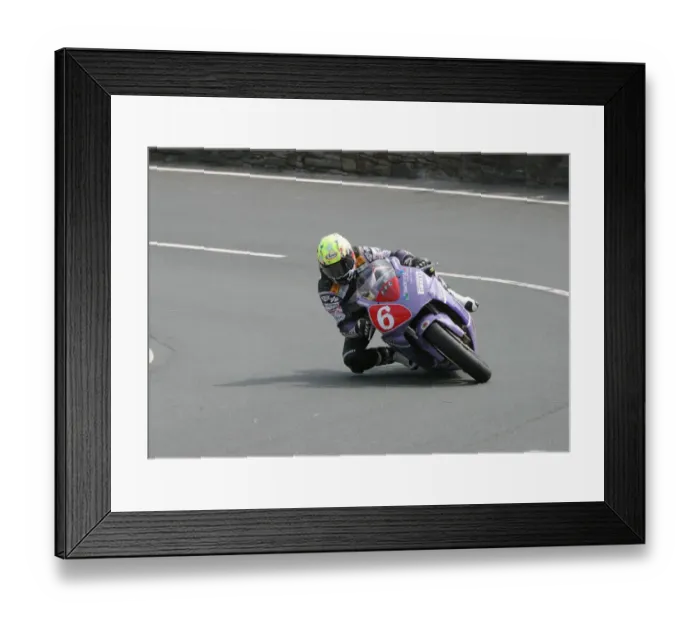 Framed Print : Ian Lougher (Honda) 2005 Superstock TT Framed Print : Ian Lougher (Honda) 2005 Superstock TT