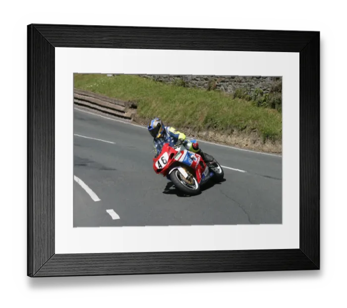 Framed Print : John Crellin (Suzuki) 2006 Superbike TT Framed Print : John Crellin (Suzuki) 2006 Superbike TT