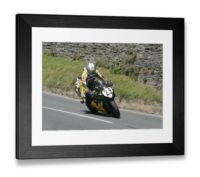 Framed Print : Jeremy Toye (Bullock Suzuki) 2006 Superbike TT Framed Print : Jeremy Toye (Bullock Suzuki) 2006 Superbike TT