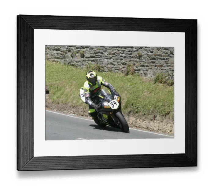 Framed Print : John Donnan (Yamaha) 2006 Superbike TT Framed Print : John Donnan (Yamaha) 2006 Superbike TT