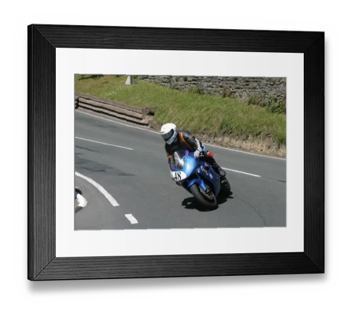Framed Print : Derran Slous (Honda) 2006 Superbike TT Framed Print : Derran Slous (Honda) 2006 Superbike TT