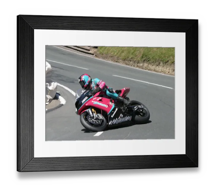 Framed Print : Ian Hutchinson (Kawasaki) 2006 Superbike TT Framed Print : Ian Hutchinson (Kawasaki) 2006 Superbike TT