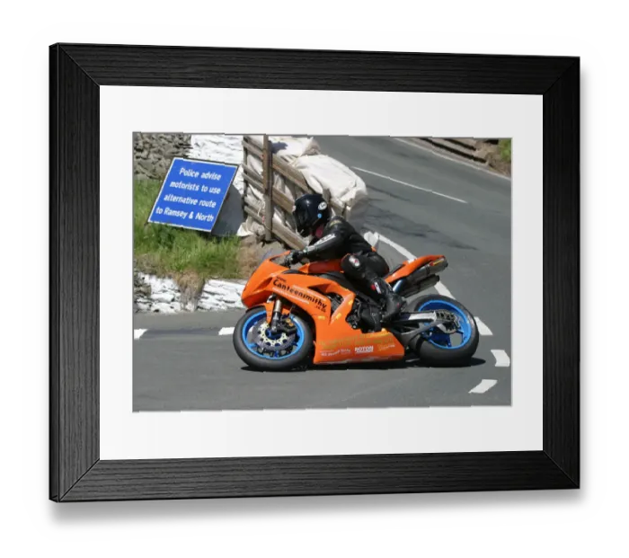Framed Print : Ian Armstrong (Yamaha) 2006 Superbike TT Framed Print : Ian Armstrong (Yamaha) 2006 Superbike TT