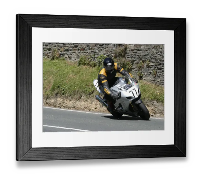 Framed Print : Martin Hamberg (Suzuki) 2006 Senior TT Framed Print : Martin Hamberg (Suzuki) 2006 Senior TT
