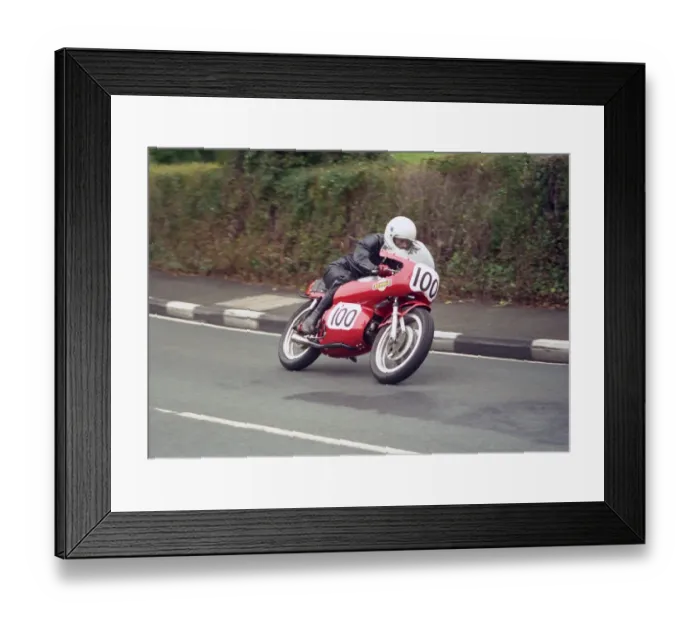 Framed Print : Bob Hill (Aermacchi) 1987 Junior Classic Manx Grand Prix Framed Print : Bob Hill (Aermacchi) 1987 Junior Classic Manx Grand Prix
