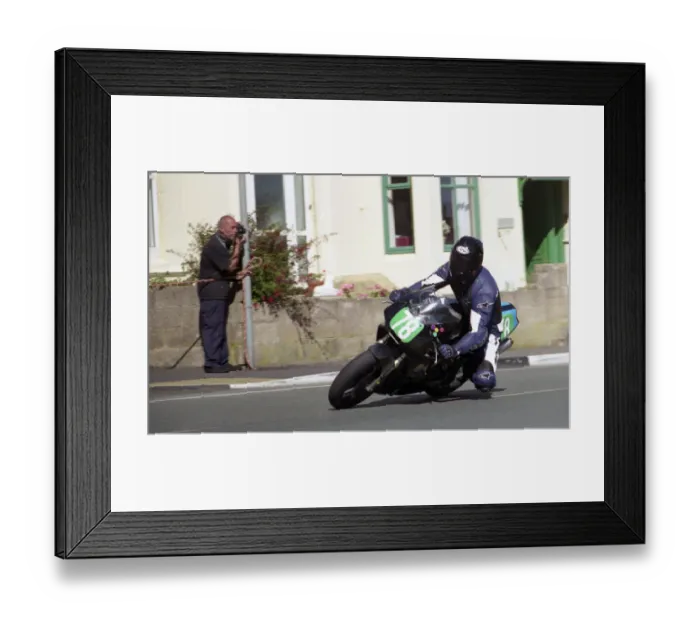 Framed Print : Dan Hobson (Honda) 2005 Lightweight Manx Grand Prix Framed Print : Dan Hobson (Honda) 2005 Lightweight Manx Grand Prix