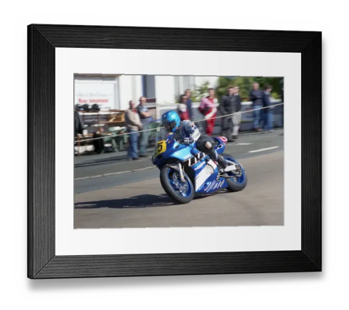 Framed Print : Marie Hodgson (Yamaha) 2005 Senior Manx Grand Prix Framed Print : Marie Hodgson (Yamaha) 2005 Senior Manx Grand Prix