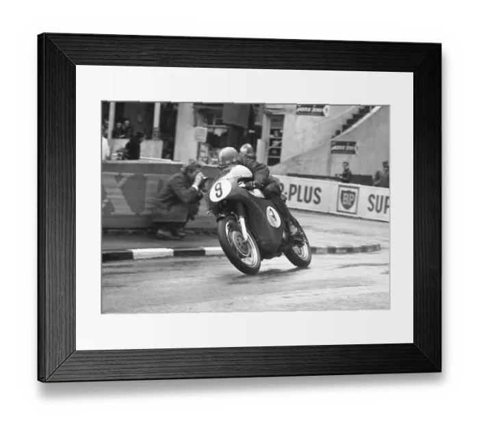 Framed Print : Keith Heckles (Norton) 1965 Senior Manx Grand Prix Framed Print : Keith Heckles (Norton) 1965 Senior Manx Grand Prix
