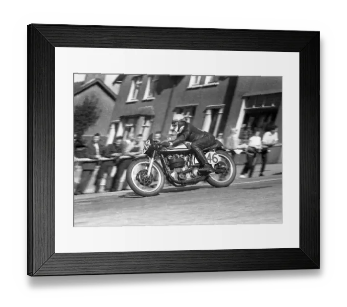 Framed Print : Jack Hull (Norton) 1958 Junior Manx Grand Prix Framed Print : Jack Hull (Norton) 1958 Junior Manx Grand Prix