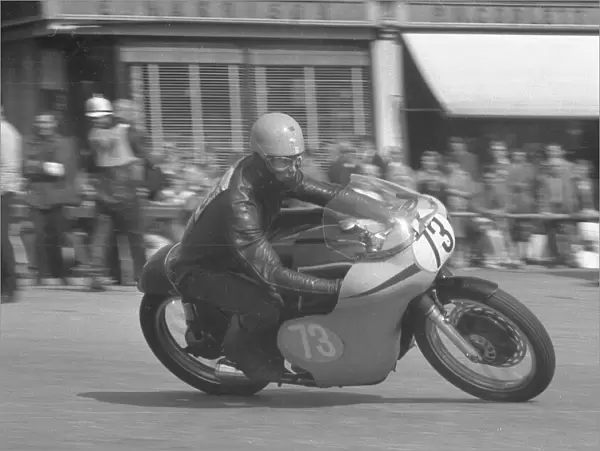 Tony Hunter (AJS) 1963 Junior Manx Grand Prix