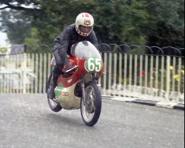 Graham Hurst (Yamaha) 1971 Lightweight Manx Grand Prix