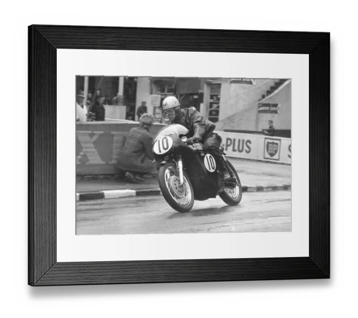Framed Print : Ken Inwood (Norton) 1965 Senior Manx Grand Prix