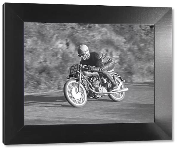 Harold Clark (MV) 1953 Ultra Lightweight TT practice
