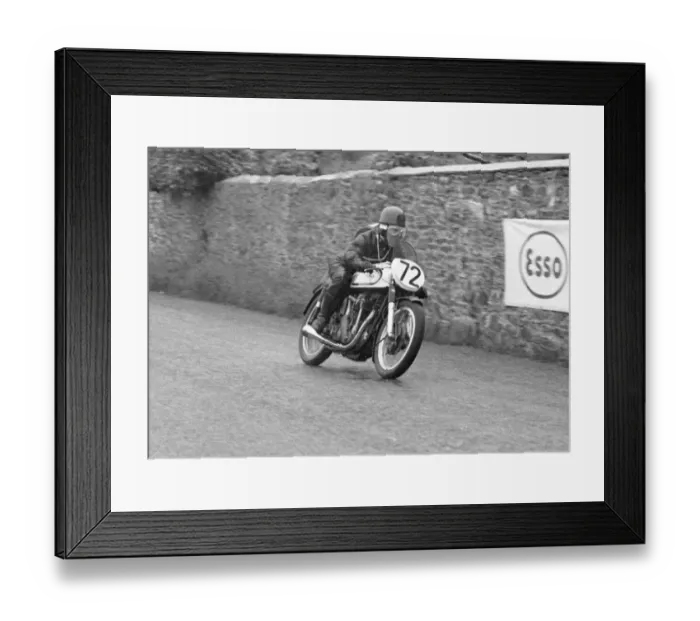 Framed Print : Bill Cleugh (Norton) 1954 Senior TT Framed Print : Bill Cleugh (Norton) 1954 Senior TT
