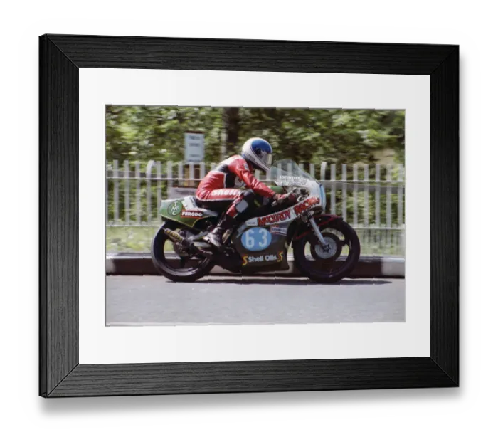 Framed Print : Steve Cull (Yamaha) 1982 350 TT Framed Print : Steve Cull (Yamaha) 1982 350 TT