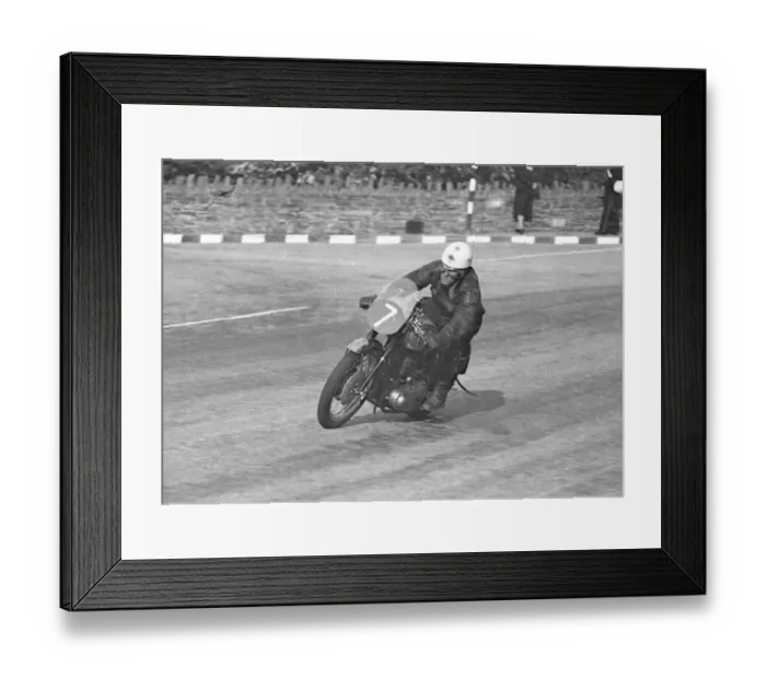 Framed Print : Peter Cruse (BSA) 1956 Senior Clubman TT Framed Print : Peter Cruse (BSA) 1956 Senior Clubman TT